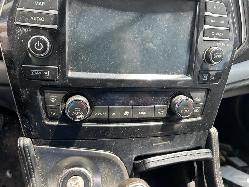 MAXIMA 2016 Fuse Box Cabin 104687063