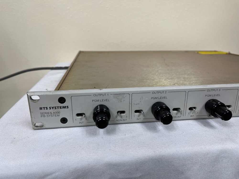 RTS Telex Model 4010 Central Electronics Series 4000 IFB System