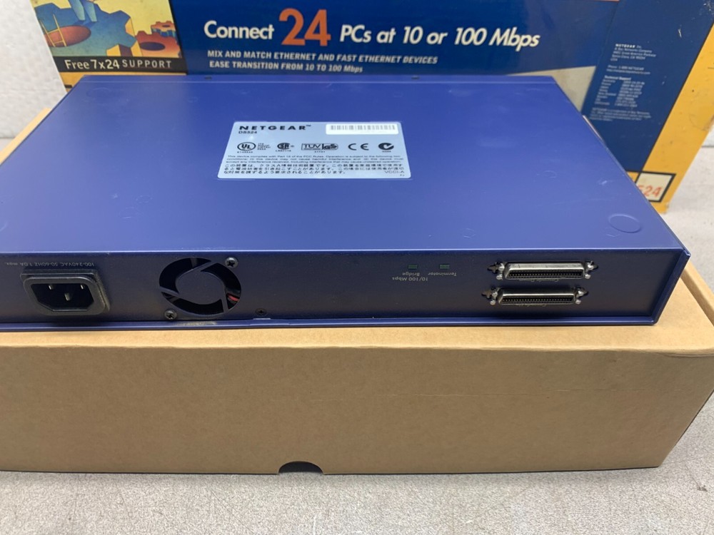 NEW IN BOX NETGEAR DUAL SPEED STACKABLE HUB DS524