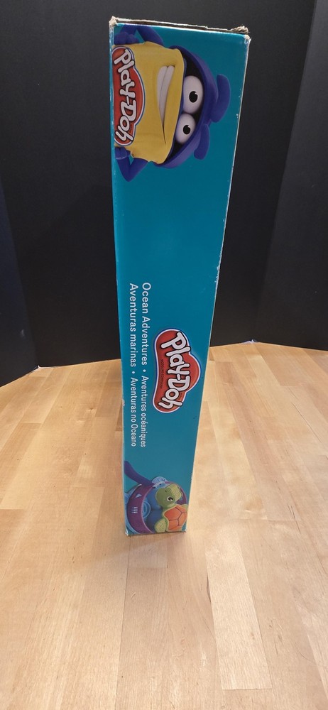 Play-Doh Ocean Adventures Modeling Compound Playset 10 Cans Turtle Hasbro Set