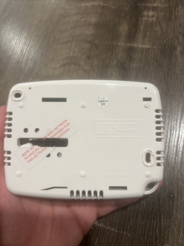 Used Operational White-Rodgers, 7 Day Programble Electronic Thermostat 1F78