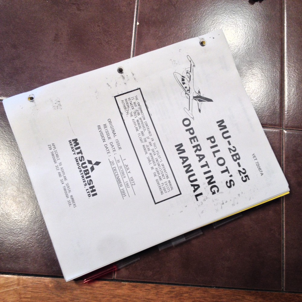 Mitsubishi MU-2B-25 Pilot's Operating Manual