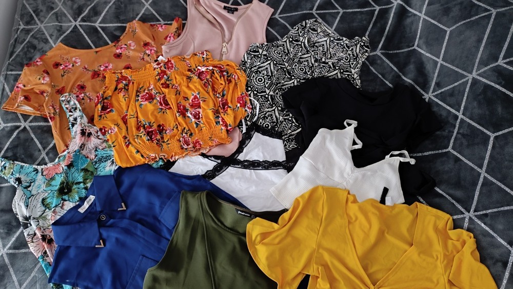 Ladies Tops/Croptops bundle size 6/8