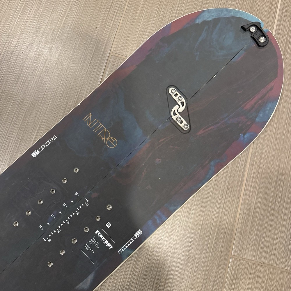 Nitro Volta Splitboard 151 w Skins