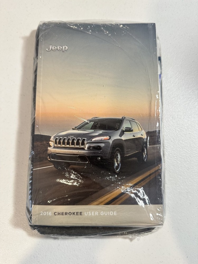 2016 Jeep Cherokee Owner's Manual Set