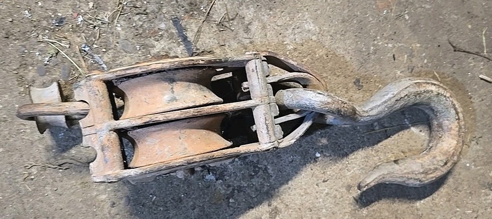 Antique 8 Ton Pulley