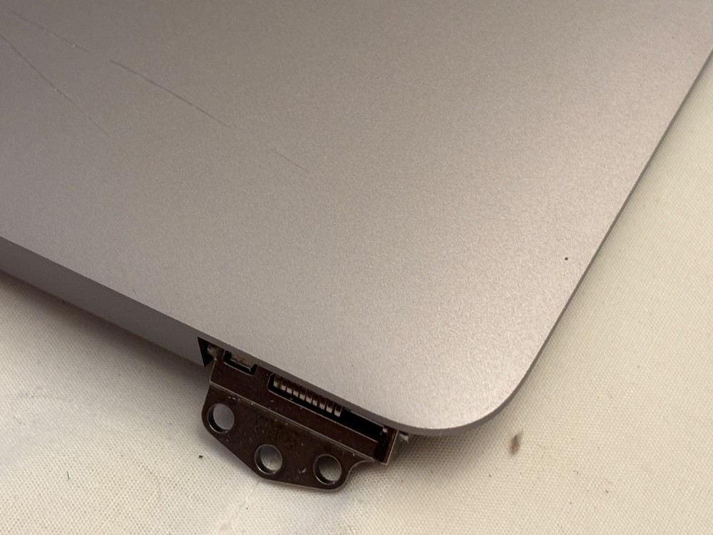 OEM MacBook Air 13" A1932/A2179 Assembly LCD Screen Replacement SILVER 9/10