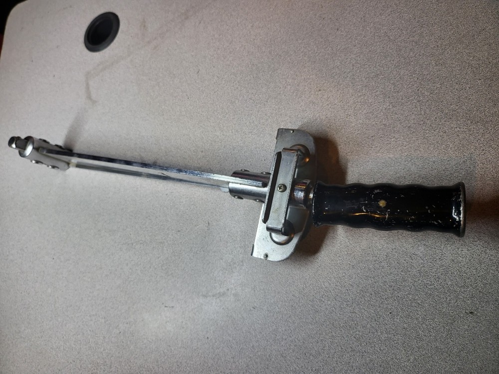 Tohnichi Torque Beam Wrench 1300F