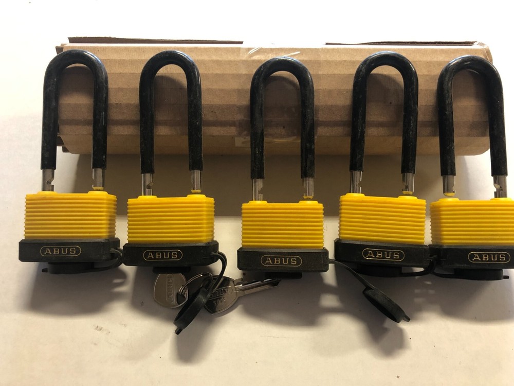 (55) ABUS 70/45HB63 ALL WEATHER SOLID BRASS-2.5" SHACKLE-ALL KEYED THE SAME