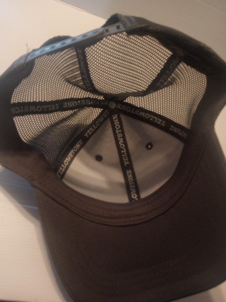 Yellowstone Dutton Ranch Emblem Patch Adjustable Trucker Hat Grey