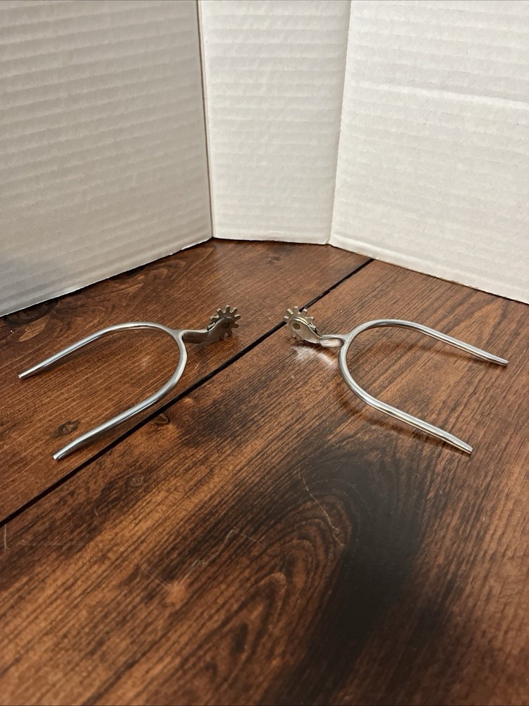 Slip On Spurs