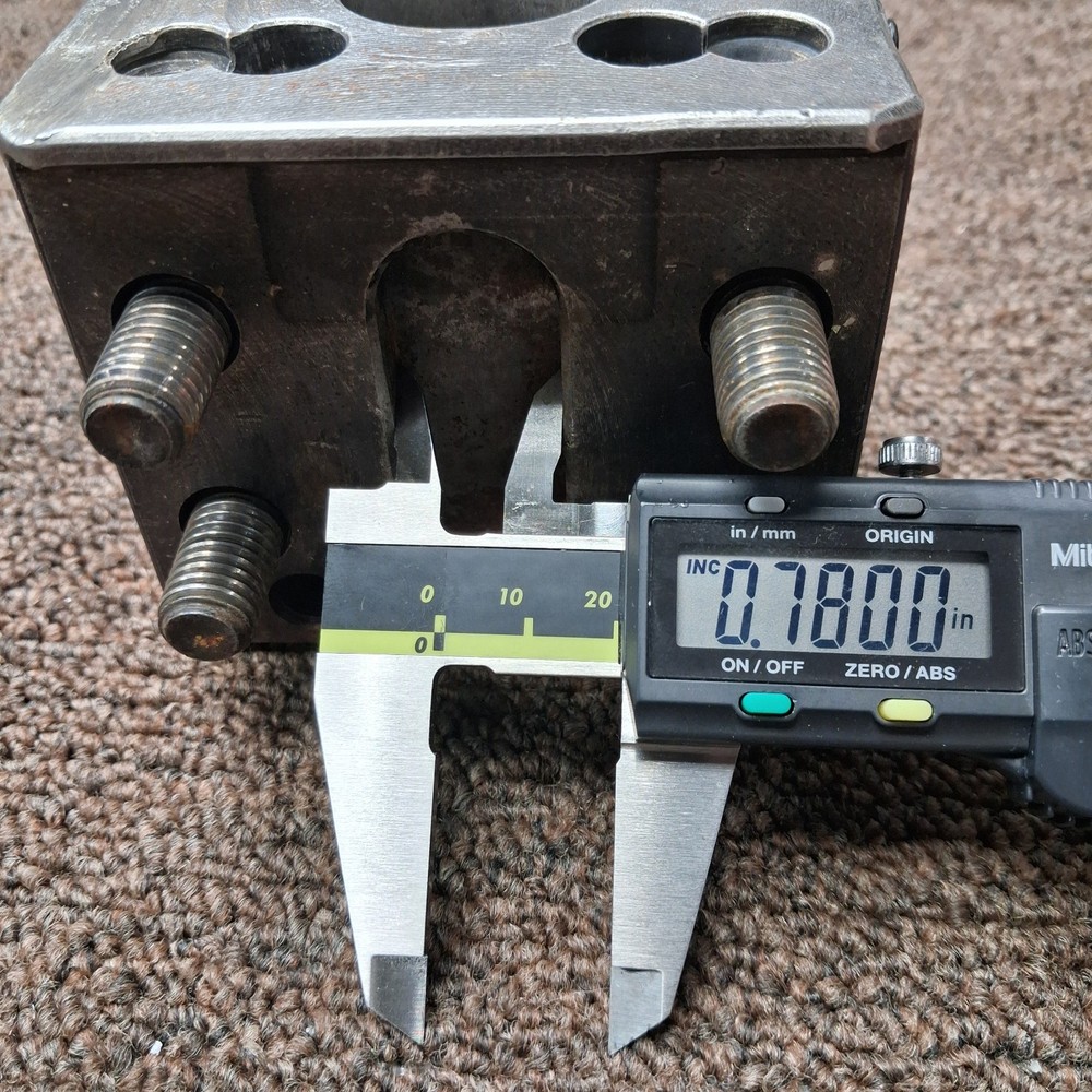 Boring Bar Holder 1 1/4" ID *Nice Shape*