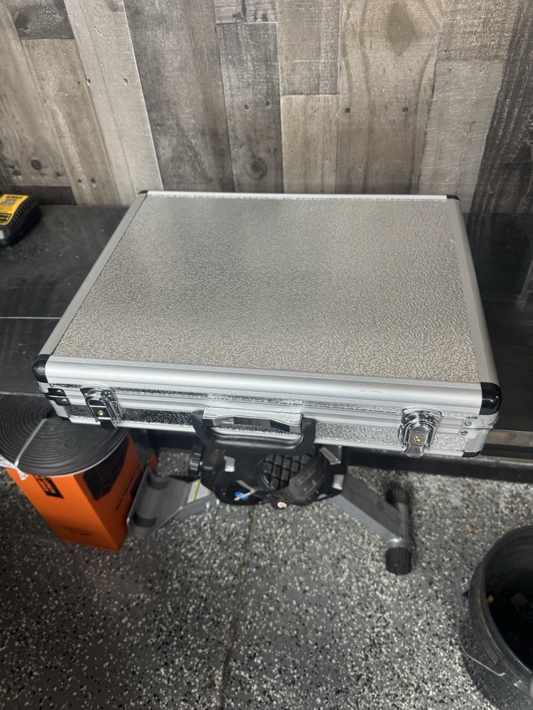 CGOLDENWALL Handheld Ultrasonic Flowmeter Clamp on Flow Meter