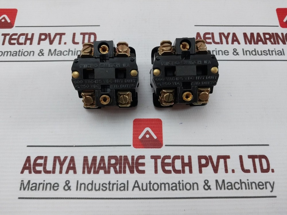 MICRO SWITCH PTCC Contact Block 600 VAC-125