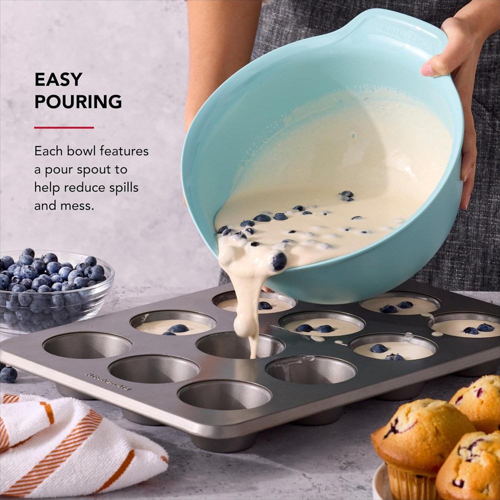 Universal Nesting Plastic Mixing Bowls