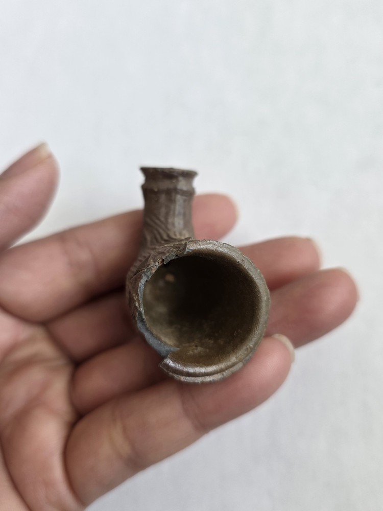 Mid 1800s Face Pipe