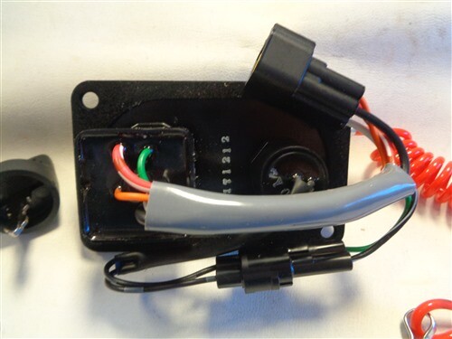 SUZUKI IGNITION SWITCH PANEL WITH EMERGENCY SHUT OFF MARINE BOAT