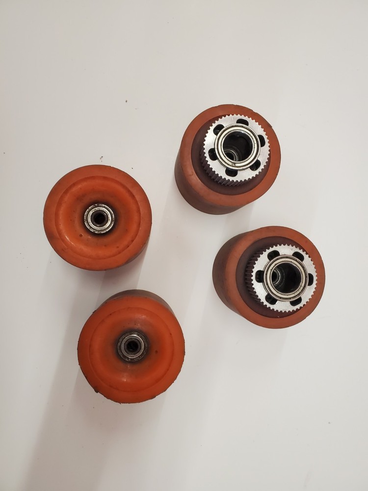 Boosted Board V1 Orangatang Wheels with gears