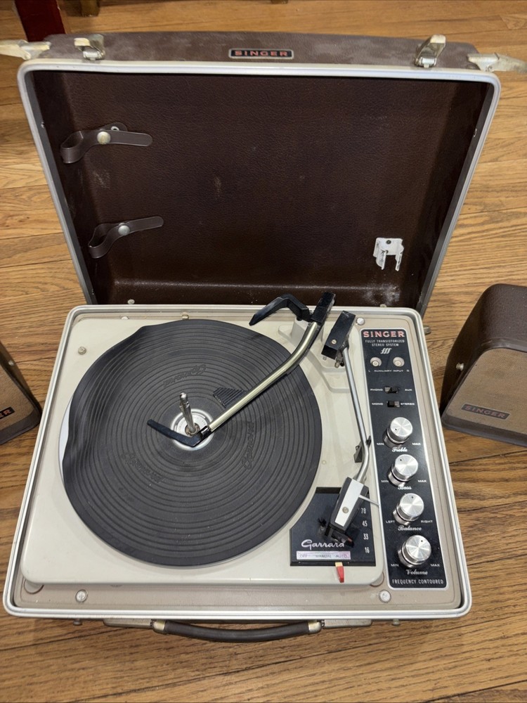 Toca Discos Singer 1960