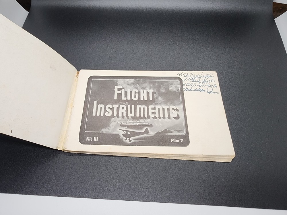 Vintage WW2 U.S. Navy Flight Preparatory Schools FLIGHT INSTRUMENTS Booklet