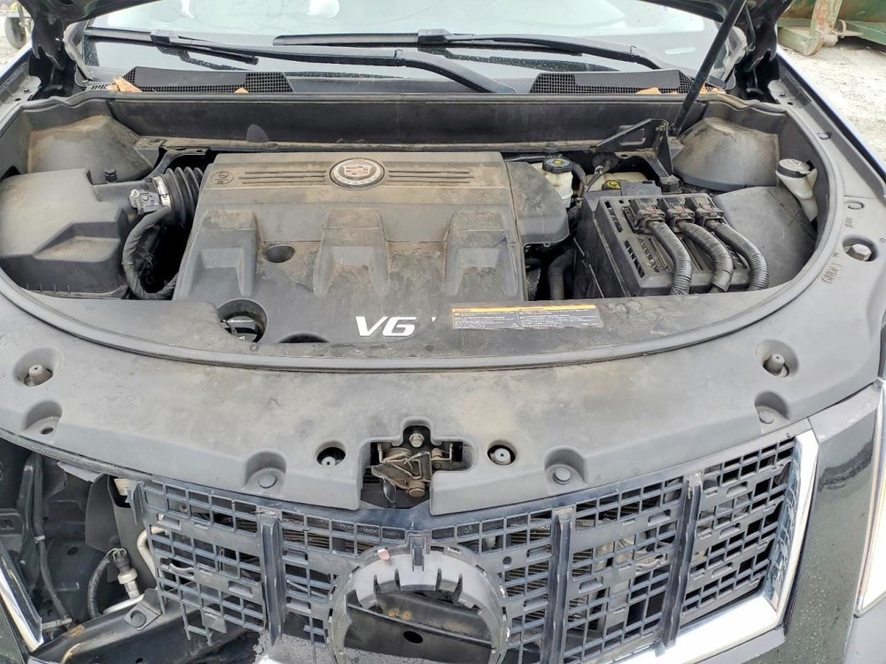 SRX 2015 Glove Box 4996100
