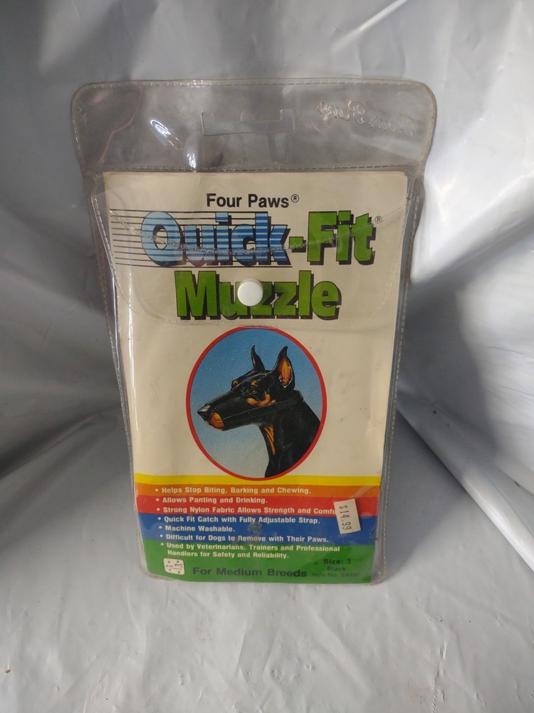 Four Paws, Dog Muzzle, Size 3, Quick Fit ,Medium