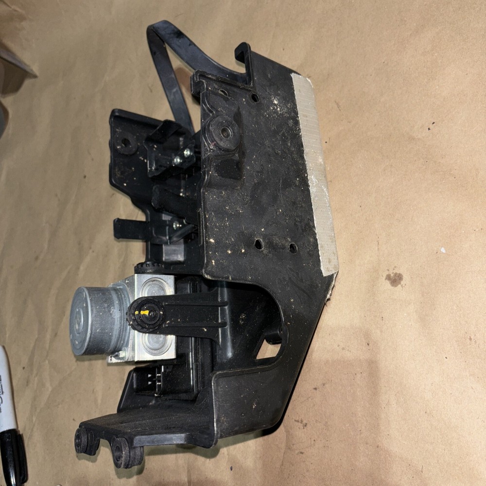 DUCATI SCRAMBLER 800 2016 GENUINE OEM ABS PUMP MODULATOR + BATTERY SUPPORT STRAP
