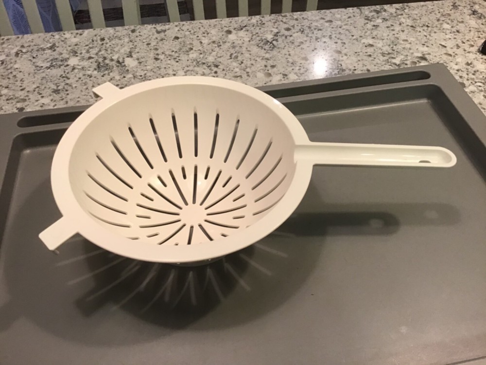 Vintage Pyrex Accessories White Colander/ Strainer With Handle