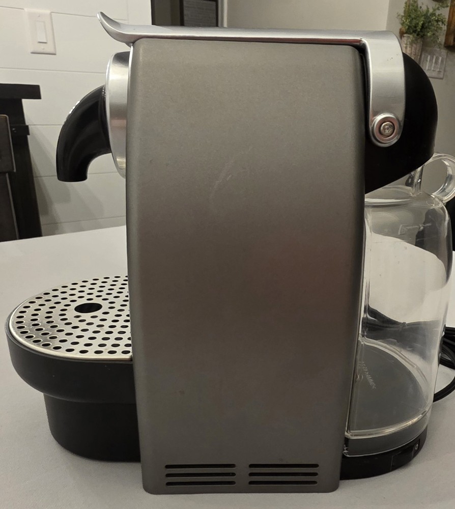 Nespresso Essenza Automatic C100 Espresso Machine Maker Black Tested