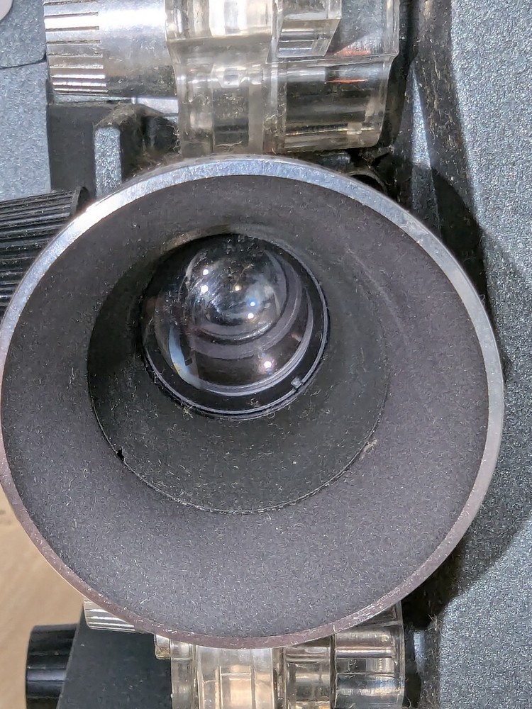 Bell & Howell Autoload Super 8 Projector 357B Motor Runs Needs Bulb