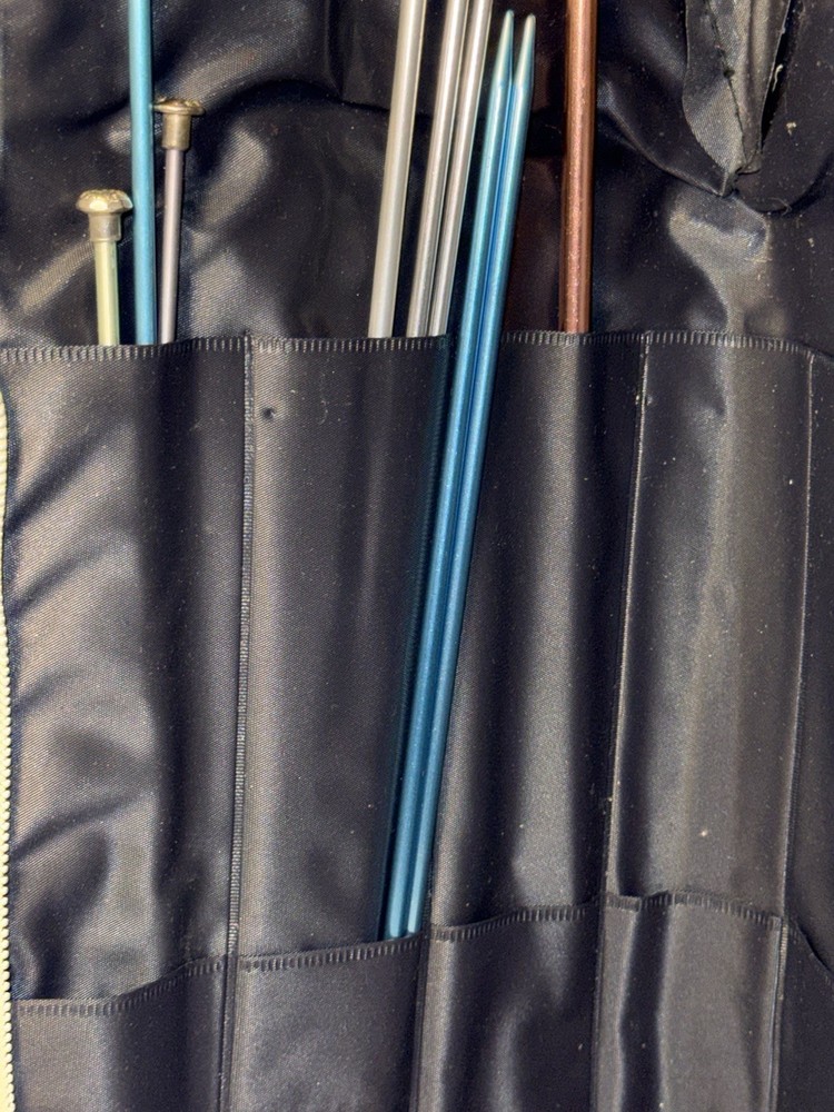 Retro Crochet Needle Set with Retro Case