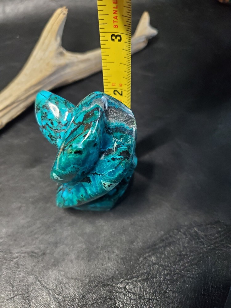 CHRYSOCOLLA Abstract Carving