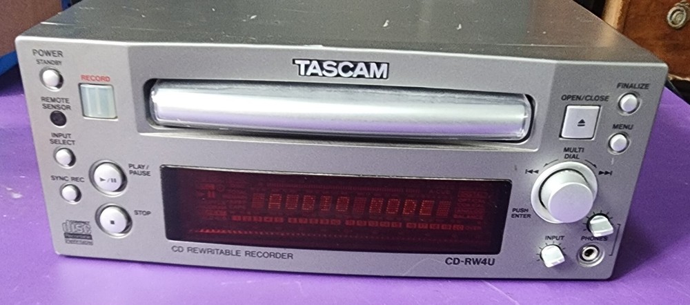 NON-WORKING Tascam CD-RW4U CD Rewritable Recorder Disc Read Error
