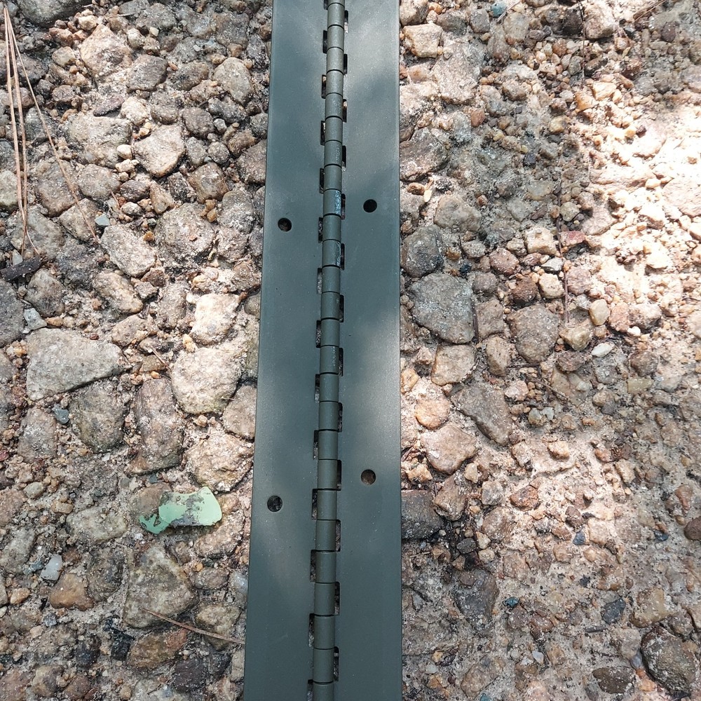 NOS Hinge FMTV? / 12442051