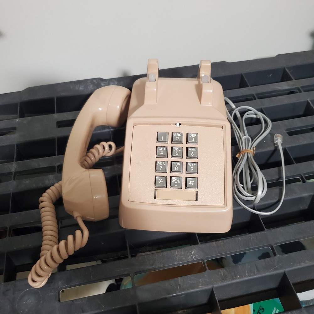 Vintage Northern Telecom Push Button Desk Phone MCFC 400A-76 Original Box