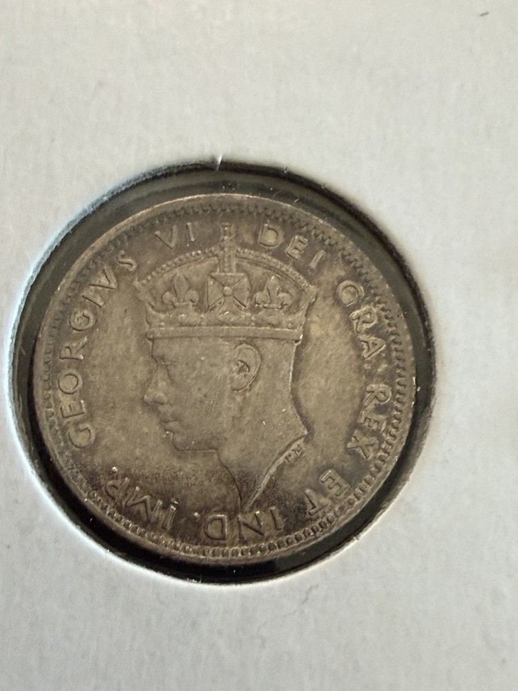 1940 Newfoundland 10 Cents Silver Nice Grade