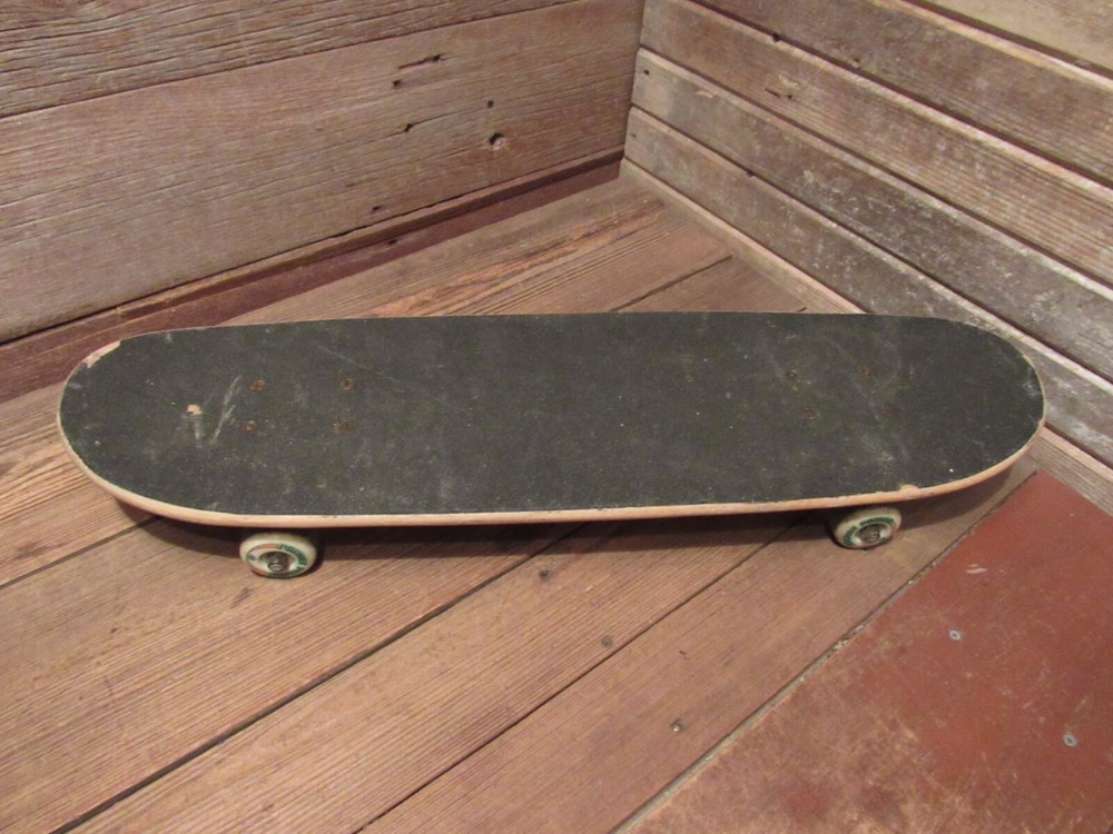 Variflex Rugrats Rocket Power Skateboard Complete