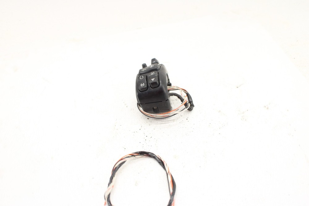 2015 Harley Davidson Touring Road Electra Street Right Control Switch Pack