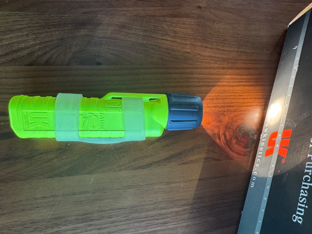 Underwater Kinetics Sunlight C8 Mini Q40 SL4 Dive Beacon SEE DESCRIPTION