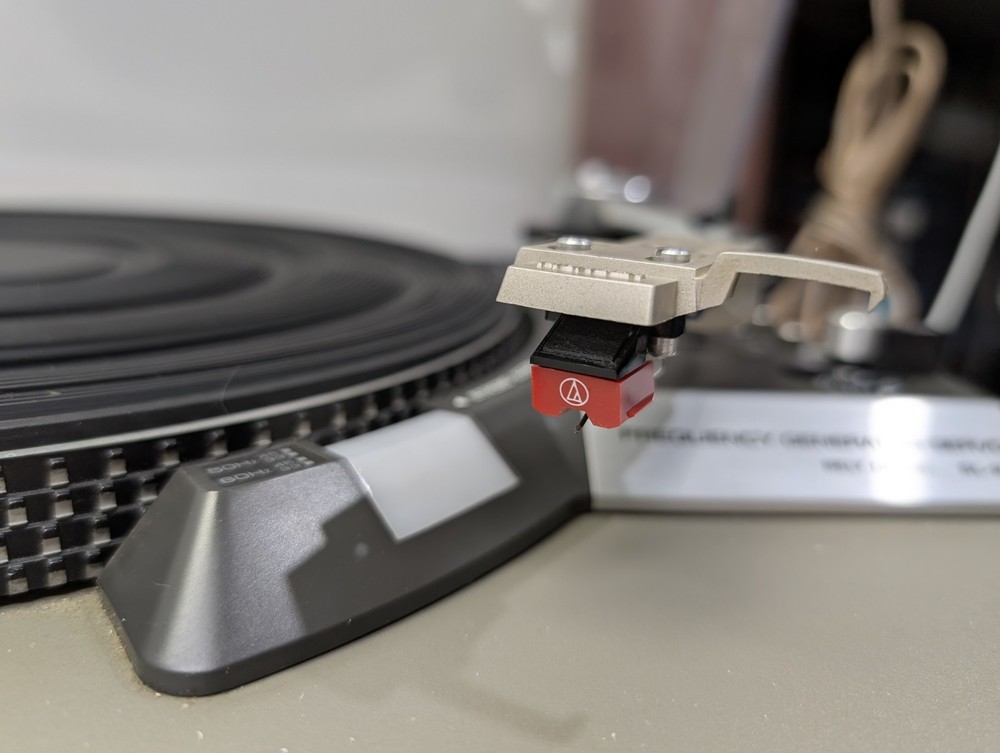 Technics SL-23 Turntable Pioneer Headshell Tested Working