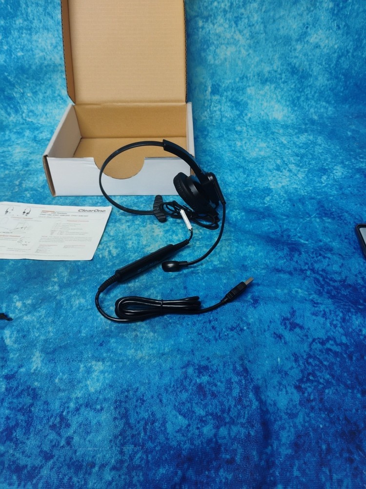 ClearOne Chat 20M USB Headset, 910-000-20M