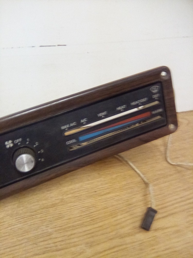 Freightliner A-22-30529-0 AC Heater Temperature Control Panel