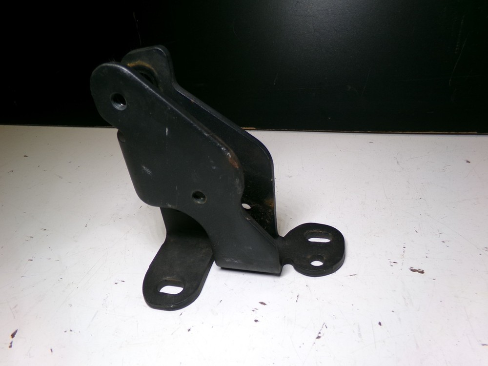 Seat Pivot Mount Bracket E-77X0-2025-J