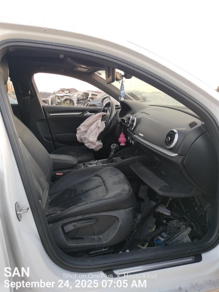 RIGHT REAR DOOR WINDOW REGULATOR OEM 2015 A3 AUDI
