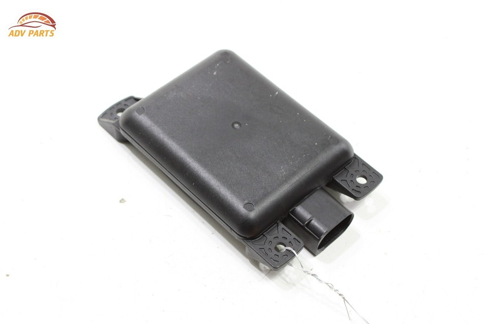 2018 - 2021 VOLKSWAGEN GOLF REAR LEFT SIDE BLIND SPOT RADAR SENSOR MODULE OEM