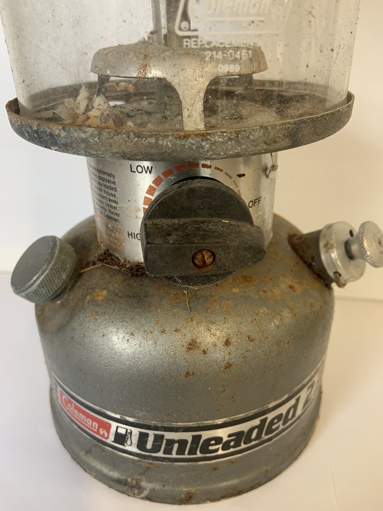 Vintage Coleman Two Mantle Unleaded 2 Lantern Model