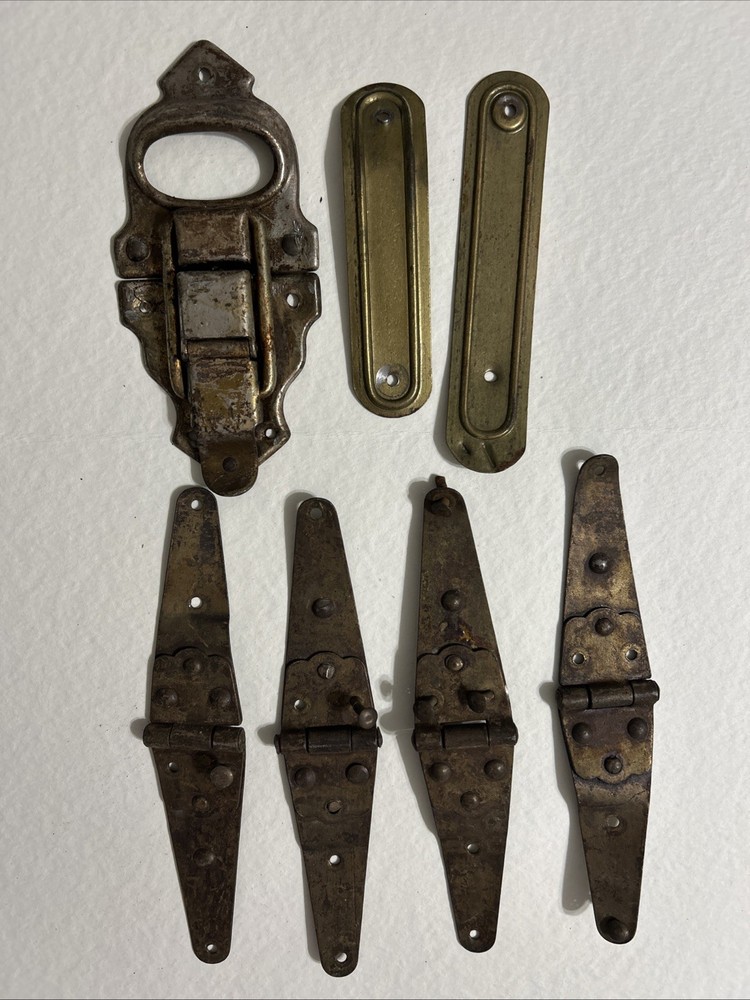 Vintage Steamer Trunk Latch And Hardware