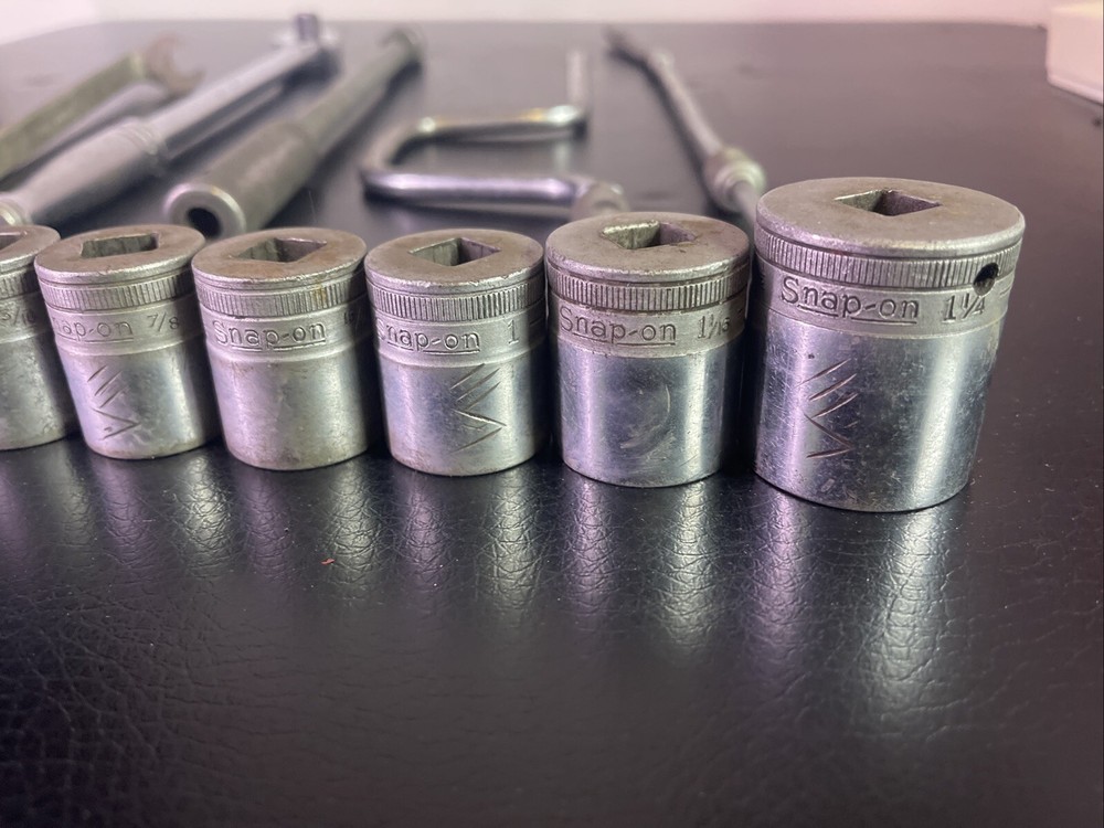 Vintage Snap On Tool Box With Misc. 20 Pc. Socket Tool Set