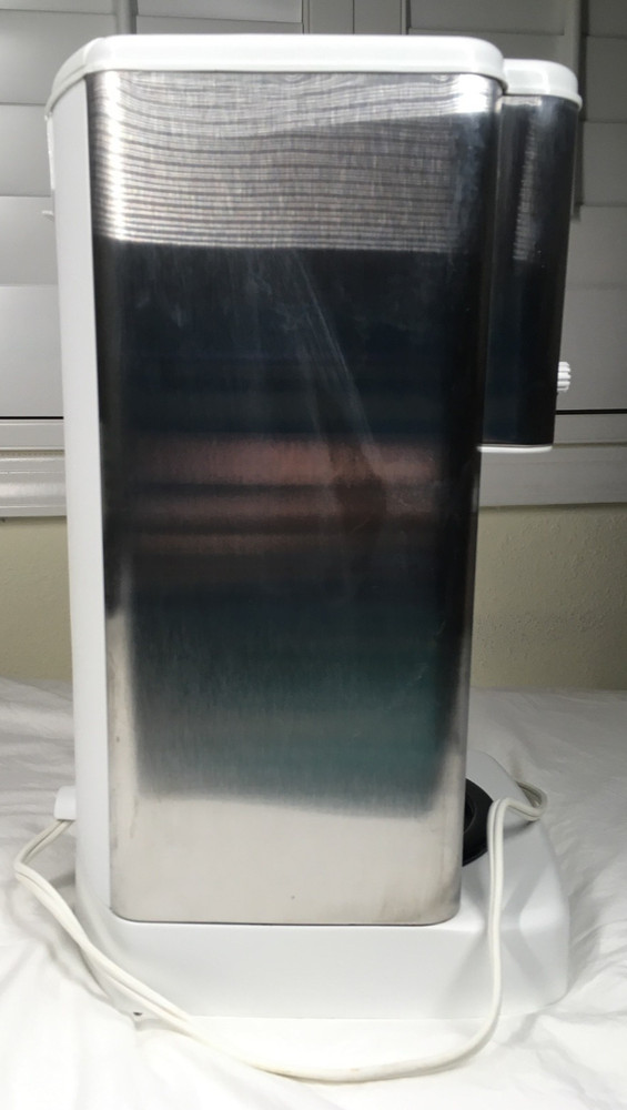 Cuisinart Brew Central Programmable Coffeemaker DCC-1200W Excellent !