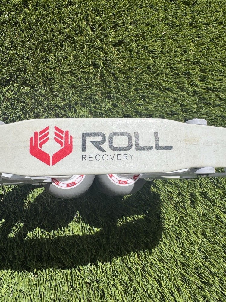 Roll Recovery R8 Deep Tissue Massage Roller EUC